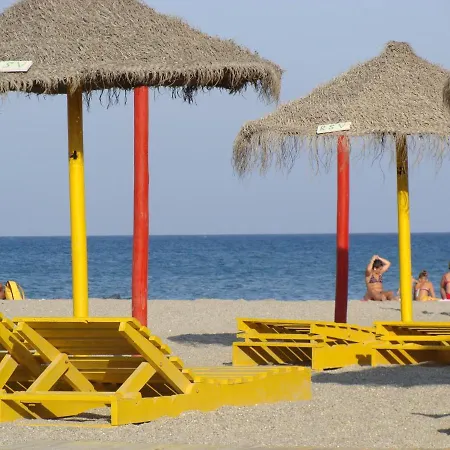 Pelicanos Golf & - Spacious And Modern With Terrace And Private Pool Apartman *